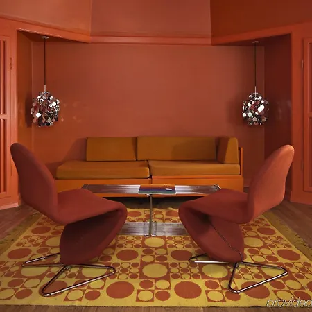 Alexandra Hotel 4*