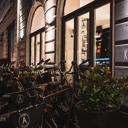 Alexandra Hotel