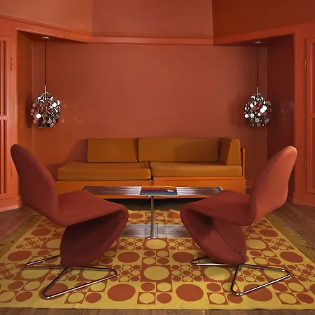 Alexandra Hotel 4*