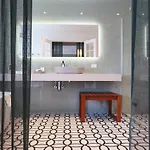 ホテル アレクサンドラ 4*