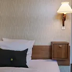 ホテル アレクサンドラ 4*